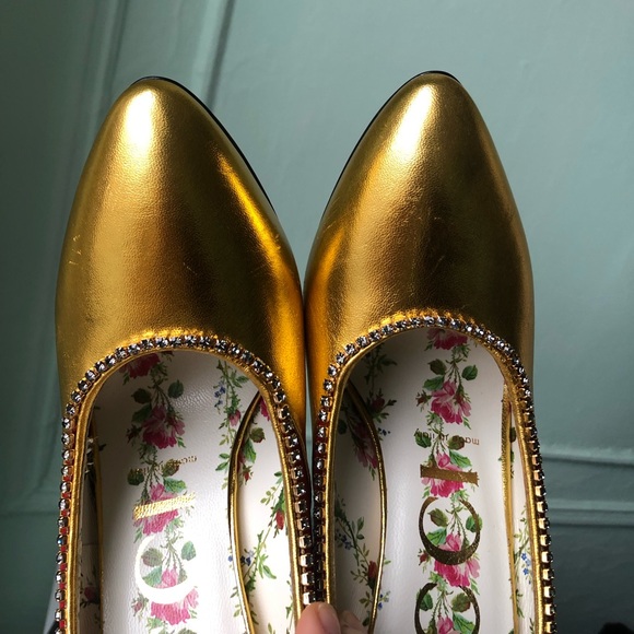 ❗️SALE❗️Gucci Stunning Gold leather heels - Picture 6 of 10